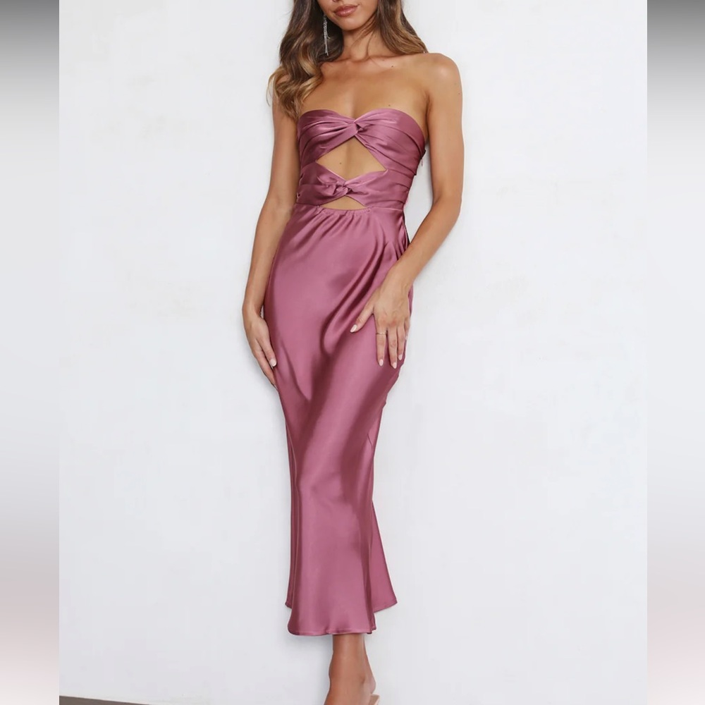 Hello Molly Midi Dress
